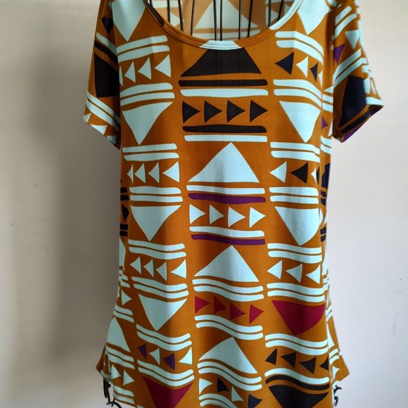 LuLaRoe Tunic (Classic Tee) - Picture 6 of 6